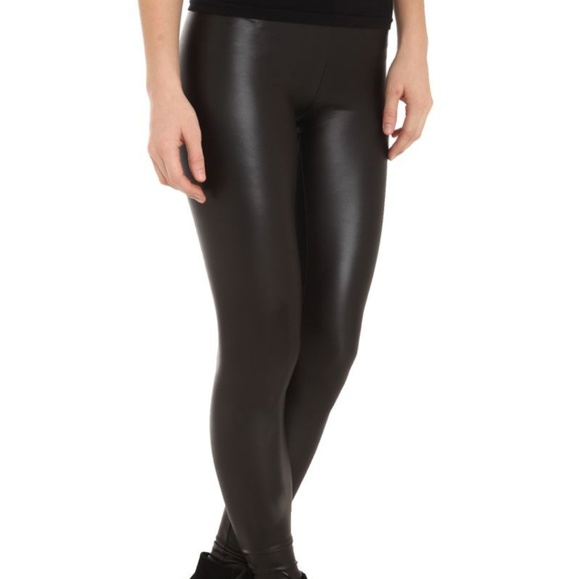 shiny black yoga pants